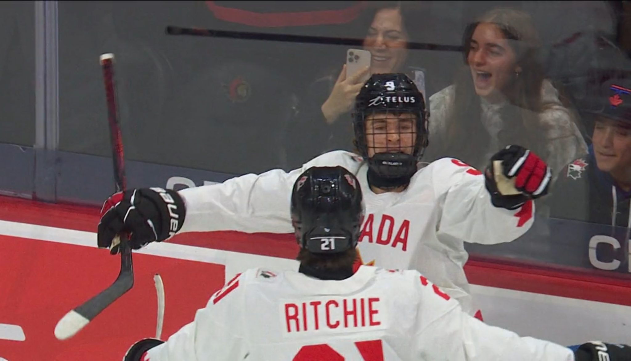 Mondial junior Le Canada débute le tournoi du bon pied